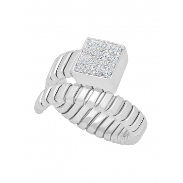 White gold ring with brilliants